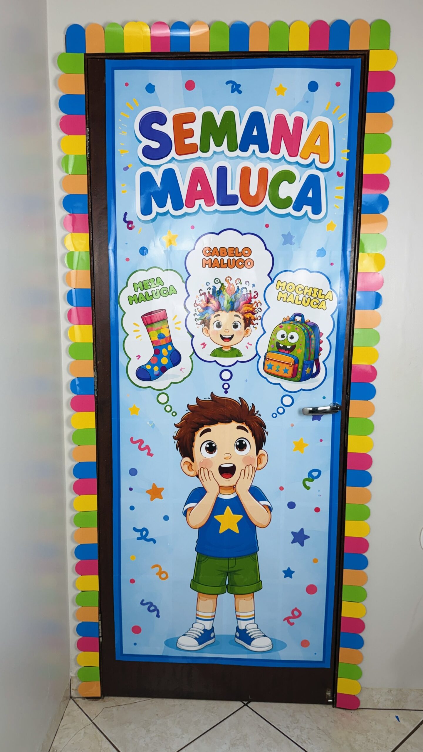 Painel de porta semana maluca