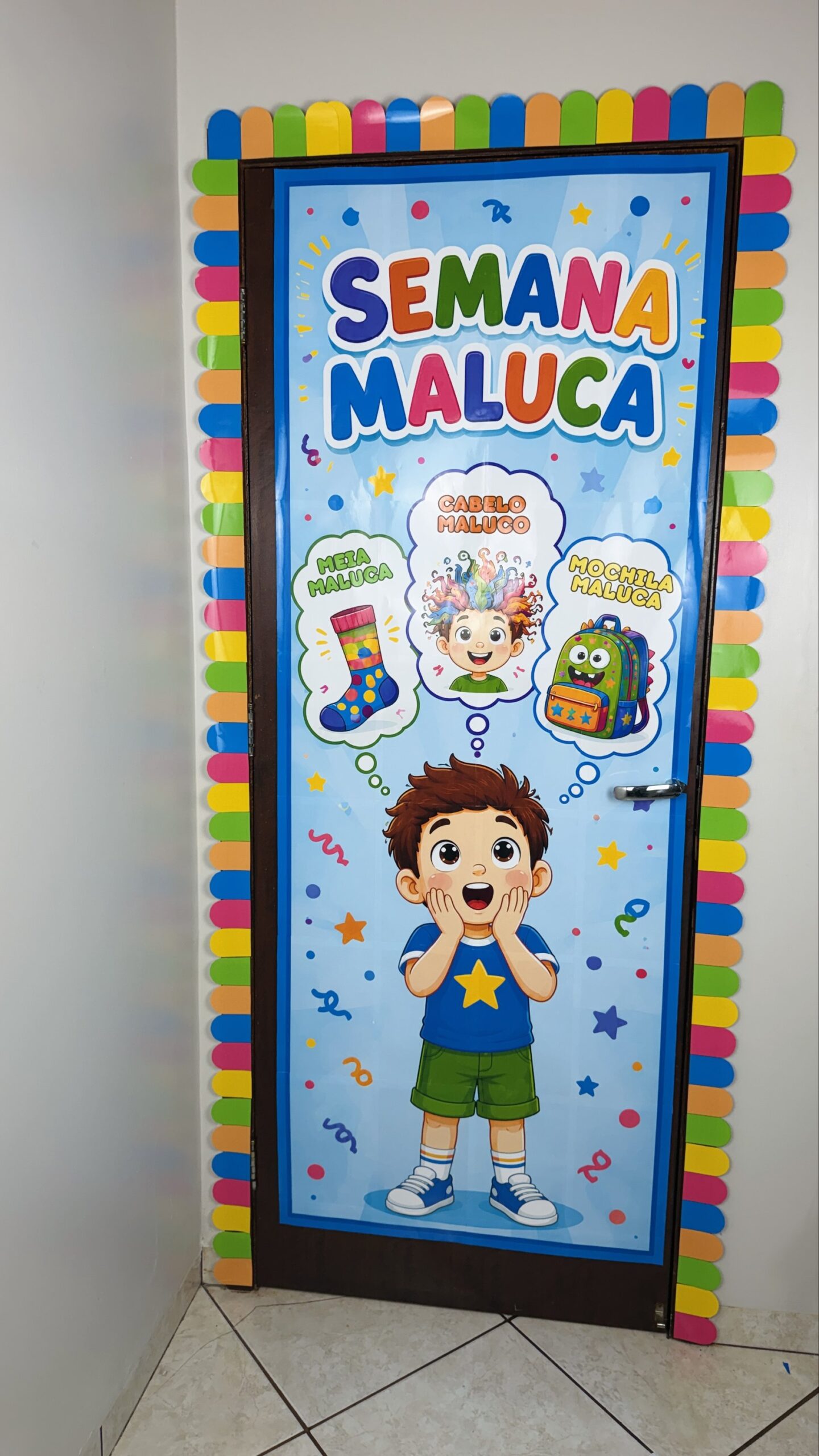 Painel de porta semana maluca - Imagem 3