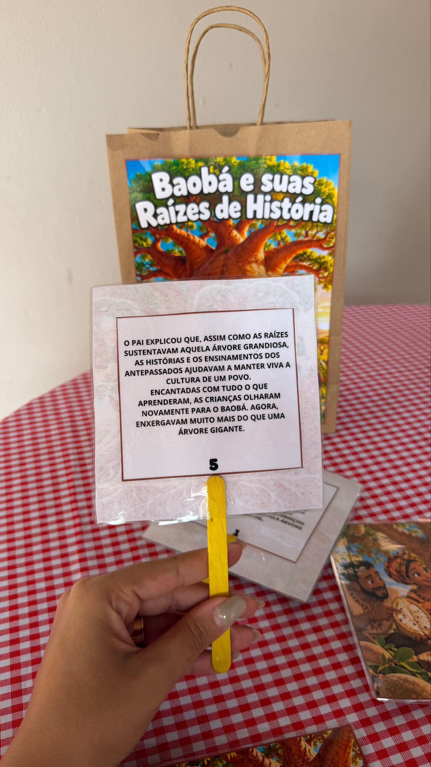 sacola de história baobá - Imagem 3